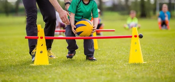 技术底层：解析“反欺诈引擎”如何通过键盘敲击频率识别自动投注机器人。（解密反欺诈引擎：用键盘敲击频率识别自动投注机器人）